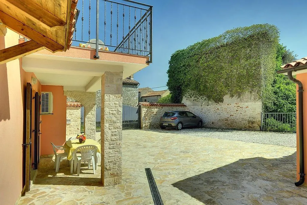 Apartments Susanna Liznjan 0*,  Croatia
